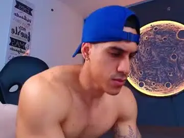 Chaturbate Live Sex Cam of duran_dhikol1