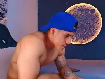 Chaturbate Live Sex Cam of duran_dhikol1