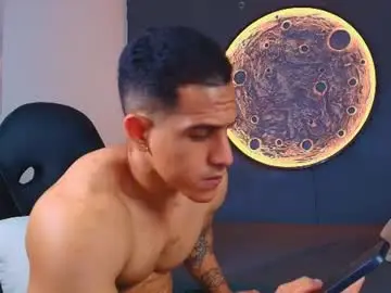Chaturbate Best live sex cam show of duran_dhikol1