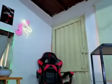 Chaturbate Best live sex cam show of i_am_kelvis_