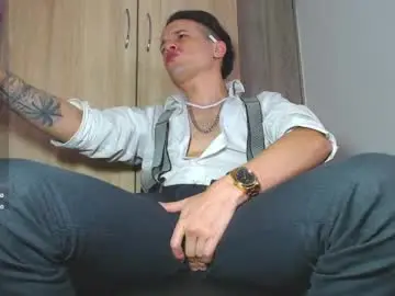 Chaturbate Adult Video Chat of leonal_oconer