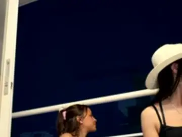 Chaturbate Best live sex cam show of zoe_khall