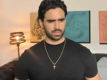 Chaturbate Live Sex Cam of bradleymartin7