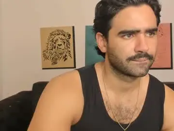 Chaturbate Live Sex Cam of bradleymartin7