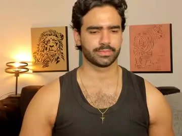 Chaturbate Live Sex Cam of bradleymartin7