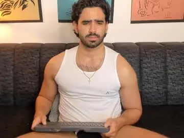 Chaturbate Live Sex Cam of bradleymartin7