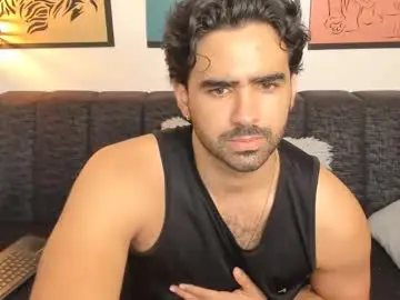 Chaturbate Free Porn Cam of bradleymartin7