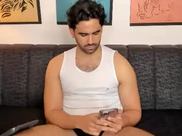 Chaturbate Live Sex Cam of bradleymartin7