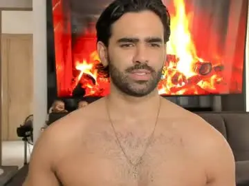 Chaturbate Live Sex Cam of bradleymartin7