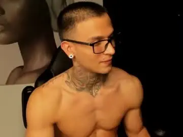 Chaturbate Adult Video Chat of ethan_devis7
