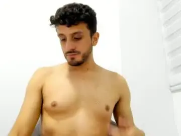 Chaturbate Watch Live Sex Cams of halle_collins
