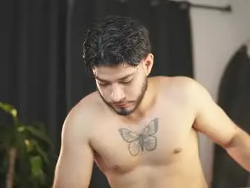 Chaturbate Live Sex Cam of jadenfeynman