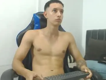Chaturbate Sex Cam of jake_shadow14