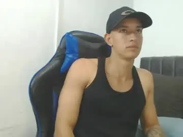 Chaturbate Live Sex of jake_shadow14
