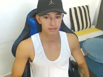 Chaturbate Best live sex cam show of jake_shadow14