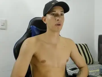 Chaturbate Sex Cam of jake_shadow14