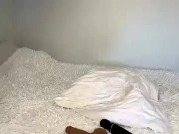 Chaturbate Sex Cam of petal_couple