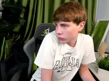 Chaturbate Nude Webcam of andyjey_