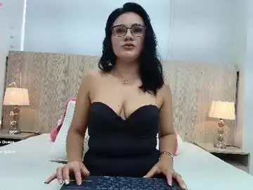 Chaturbate Live Sex Cam of mia_mercier