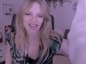Chaturbate Live Sex of nikol_kitt