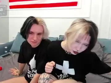 Chaturbate Live Sex Cam of veryraretwins
