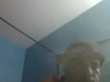 Chaturbate Sex Cam of candyqueenkush69