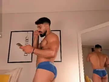 Chaturbate Free Live Porn of maxstrong01