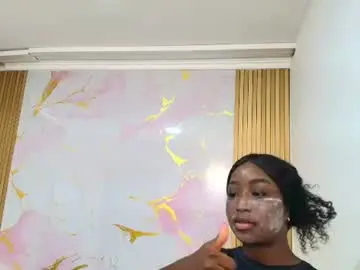 Chaturbate Nude Webcam of paulinekosh