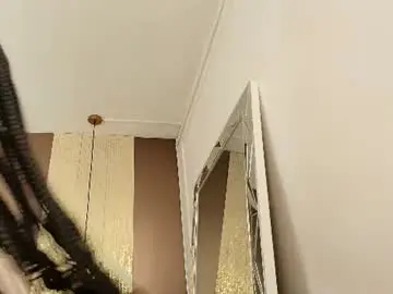 Chaturbate Adult Video Chat of paulinekosh