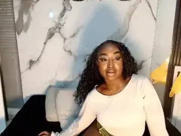 Chaturbate Nude Webcam of paulinekosh