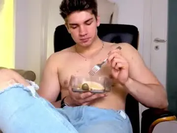 Chaturbate Watch Live Sex Cams of maxkaiden