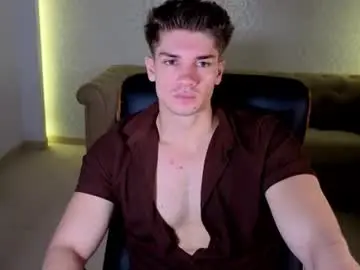 Chaturbate Live Sex Cam of maxkaiden