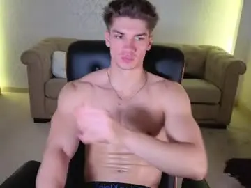 Chaturbate Live Sex Cam of maxkaiden
