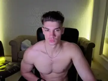 Chaturbate Live Sex Cam of maxkaiden