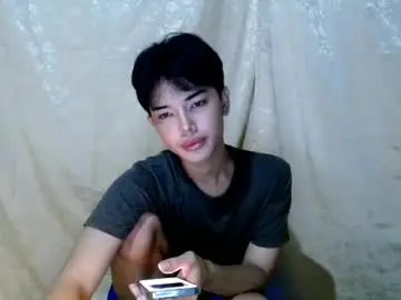 Chaturbate Live Porn of asianfemboynics19