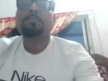 Chaturbate Free Live Porn of suitfetish72