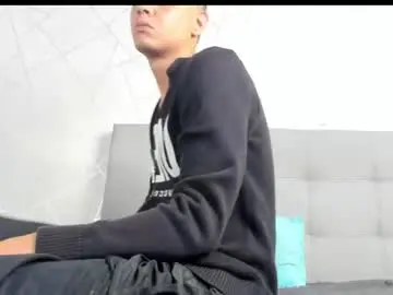 Chaturbate Best live sex cam show of tommy_lean