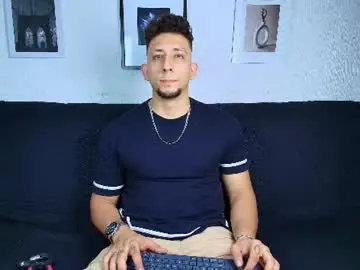 Chaturbate Live Sex of emiliocum_24