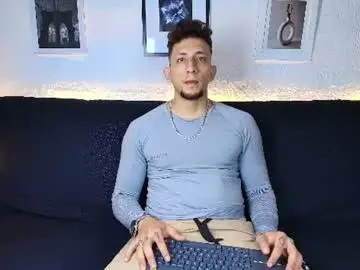 Chaturbate Free Porn Cam of emiliocum_24