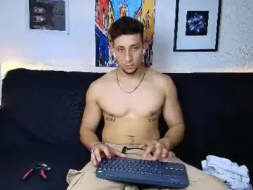 Chaturbate Live Sex of emiliocum_24