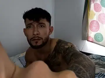 Chaturbate Live Porn of frankdanielsmolano