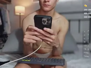 Chaturbate Watch Live Sex Cams of hey_cesard