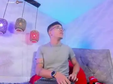 Chaturbate Live Sex Cam of andrewayne_