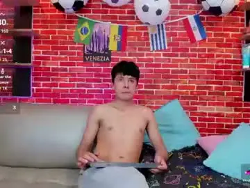 Chaturbate Watch Live Sex Cams of hoot_boyss_