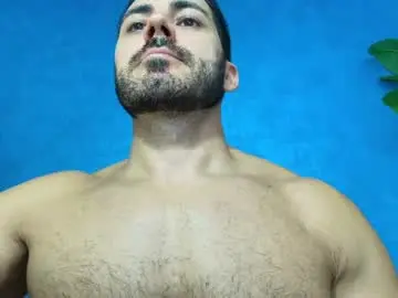 Chaturbate Live Sex Cam of muscularmaster