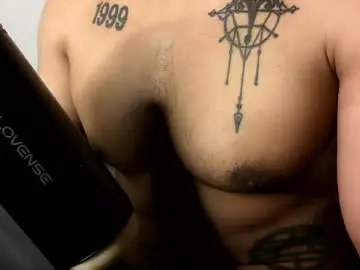 Chaturbate Free Porn Cam of vegasluv702