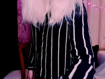 Chaturbate Adult Video Chat of carinfox