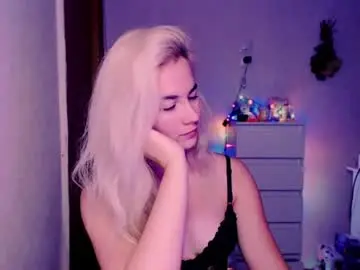 Chaturbate Watch Live Sex Cams of carinfox