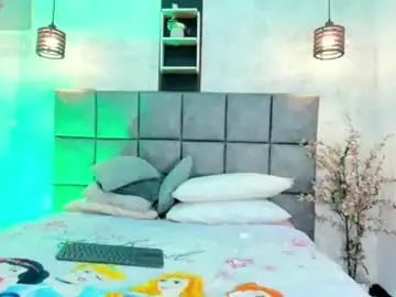 Chaturbate Live Sex Cam of iambastet