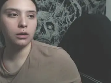 Chaturbate Sex Chat of mikaskullcs